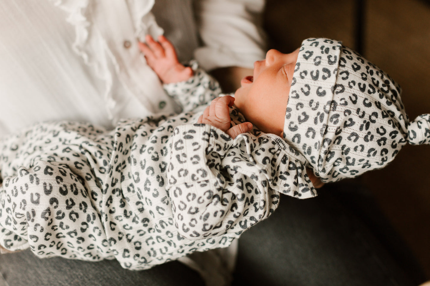 Piupiuchick - Newborn Hat Ecru w Animal Print